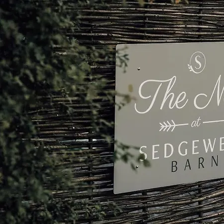 Luxury Farm With Hot Tub