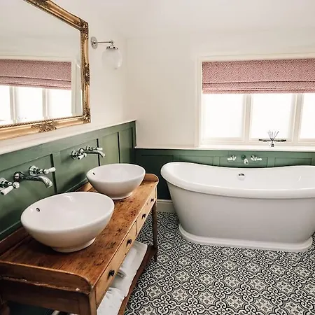 Luxury Farm With Hot Tub * Northallerton